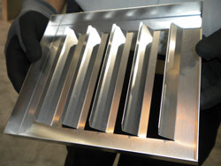 钣金加工企业如何通过引进自动化折弯成型设备降低生产成本,提高产品质量?-中山铭偌金属-钣金加工珠海机箱机柜设备外壳激光切割米兰web版登录入口 钣金加工企业如何通过引进自动化折弯成型设备降低生产成本,提高产品质量?-中山铭偌金属-钣金加工珠海机箱机柜设备外壳激光切割米兰web版登录入口