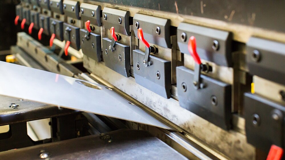 制作钣金加工项目都有哪些基础设备?-钣金加工珠海机箱机柜设备外壳激光切割米兰web版登录入口 制作钣金加工项目都有哪些基础设备?-钣金加工珠海机箱机柜设备外壳激光切割米兰web版登录入口