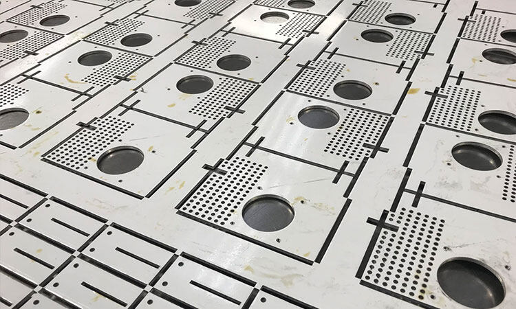 钣金加工中数控冲压与冲压油什么不同呢?