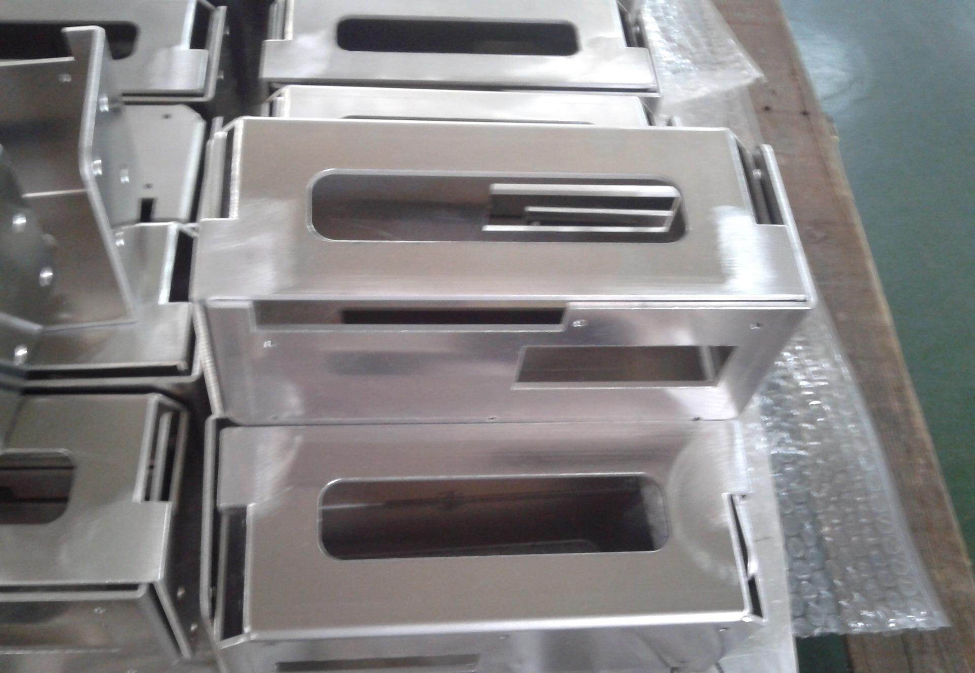 钣金加工时应如何选择材料?-钣金加工珠海机箱机柜设备外壳激光切割米兰web版登录入口 钣金加工时应如何选择材料?-钣金加工珠海机箱机柜设备外壳激光切割米兰web版登录入口