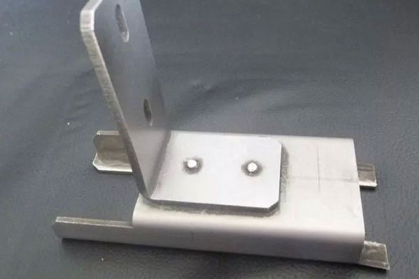 钣金加工厂在进行钣金加工工程中的注意事项有哪些?-钣金加工珠海机箱机柜设备外壳激光切割米兰web版登录入口 钣金加工厂在进行钣金加工工程中的注意事项有哪些?-钣金加工珠海机箱机柜设备外壳激光切割米兰web版登录入口